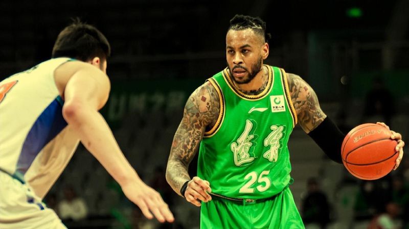  赛场动态：深度剖析辽篮卡位战的核心变量与博弈逻辑 体育新闻