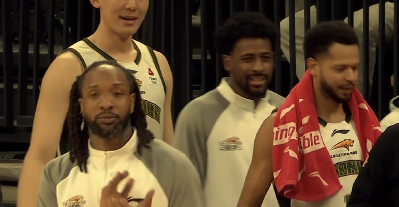  赛场动态：深度剖析辽篮卡位战的核心变量与博弈逻辑 体育新闻