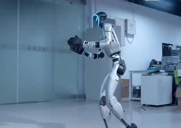  四足机器人商业化困局深度解析：宇树科技的路径依赖与破局路径 汽车科技