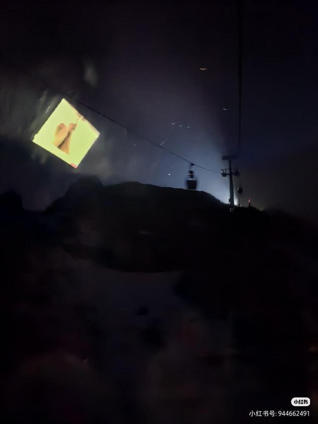  【技术复盘】玉龙雪山9.5级大风下的索道降速逻辑与游客滞留事件深度剖析 文化旅游